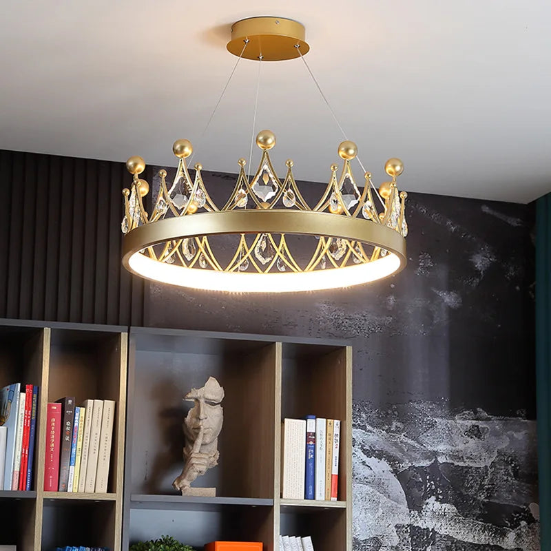 Crystal Crown Light Luxury Lamp